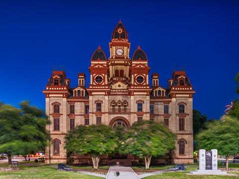 2016070302, Caldwell County courthouse