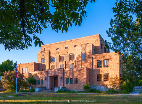 2016071701, Menard County courthouse