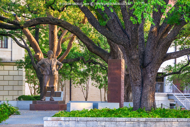 2011070912, Barbara Jordan statue and Battle Oaks