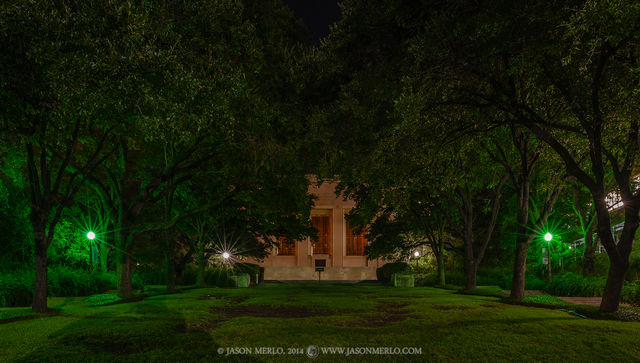 2014101903, Texas Memorial Museum lawn at night