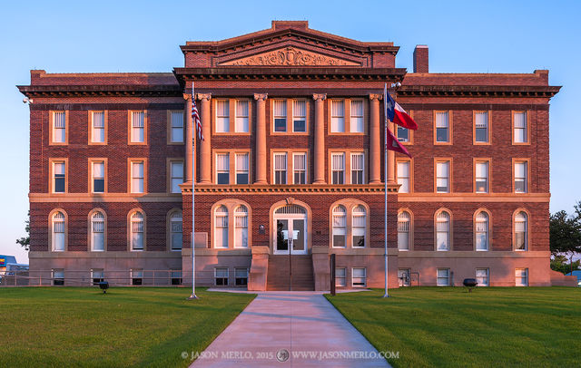 2015080201, Mills County courthouse