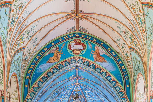 2017080229, Apse and ceiling