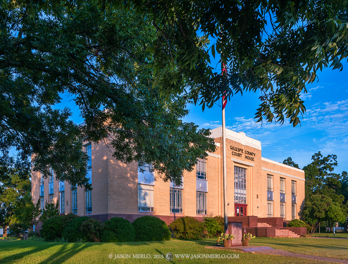 The Gillespie County courthouse (built 1939) in Fredericksburg, Texas.